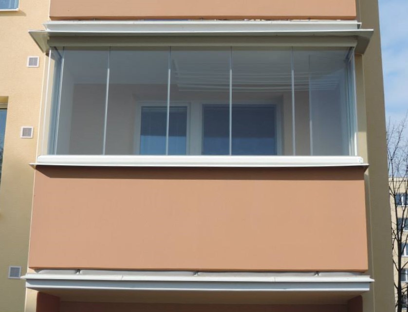 Zasklenie balkóna